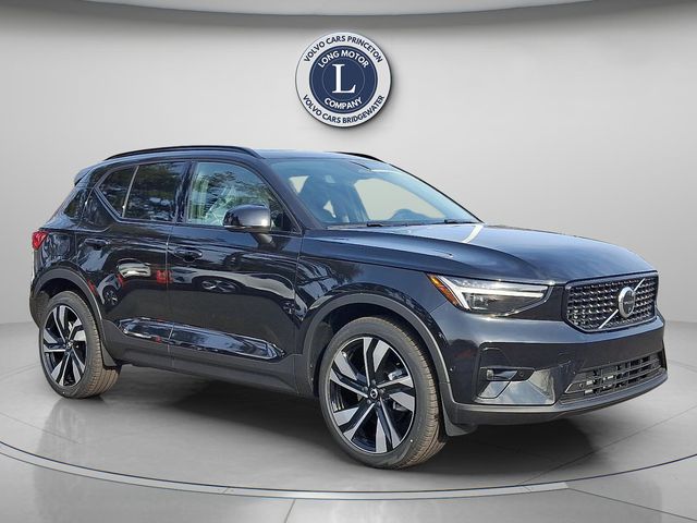 2026 Volvo XC40 B5 Ultra AWD
