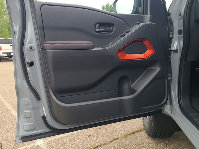 New 2026 Nissan Frontier Truck