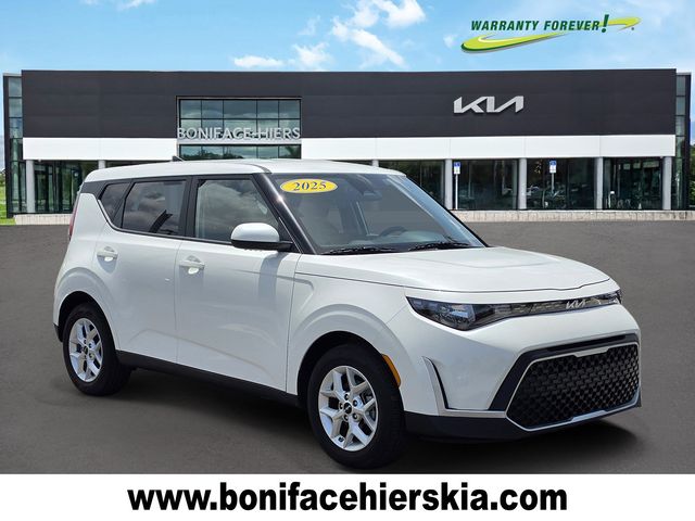 Snow White Pearl 2025 Kia Soul SUV / Crossover Front-Wheel Drive Continuously Variable Transmission