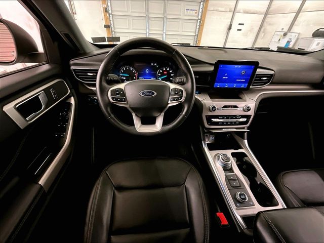2023 Ford Explorer XLT Silver at Grove City Ford