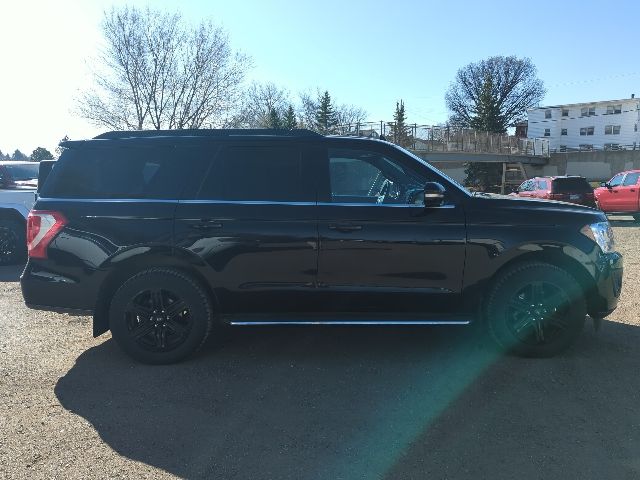 2021 Black Ford Expedition XLT 4X4 SUV