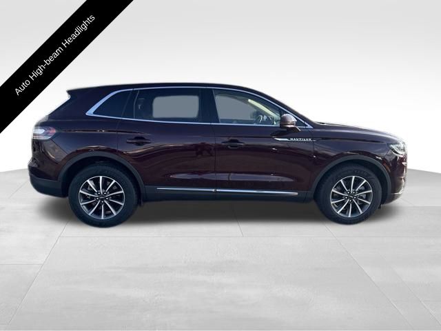 2022 Lincoln Nautilus Standard photo