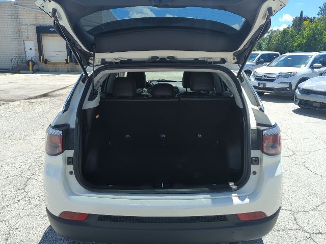 Used 2019 White Jeep Limited image 5
