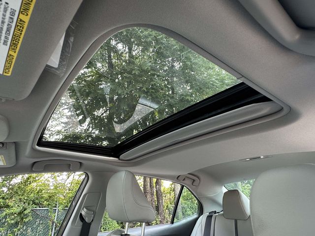 Used 2022 Gray Toyota SE image 4