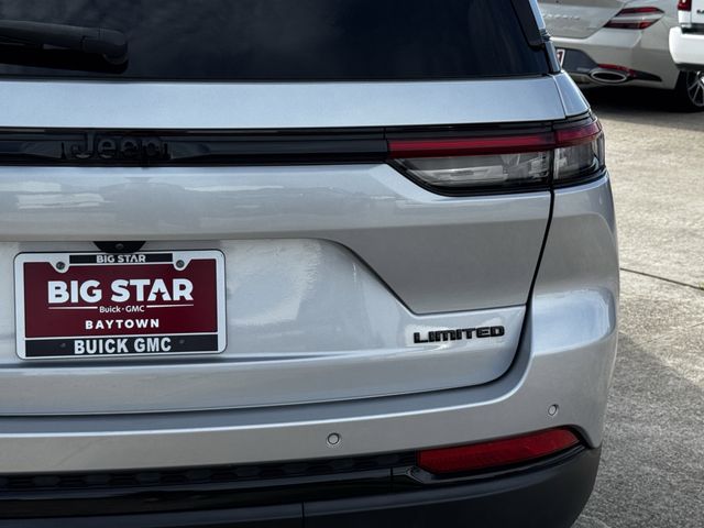 2024 Jeep Grand Cherokee Limited Silver at Texan Dodge Chrysler Jeep Ram