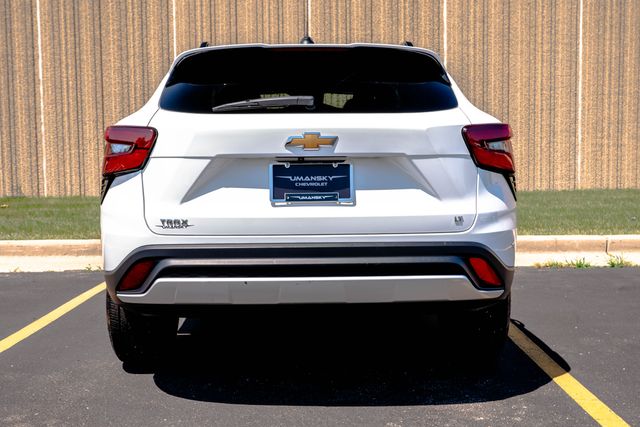 Used 2024 Chevrolet Trax SUV