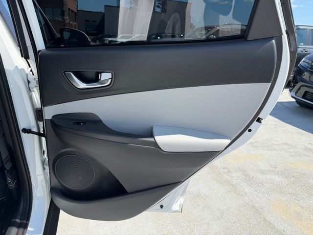 2023 Hyundai Kona SEL - Photo 16