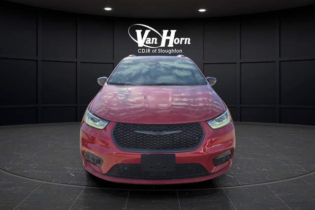 New 2026 Red Hot Pearlcoat Chrysler Select image 10