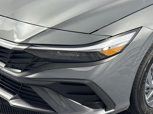 New 2025 Hyundai Elantra Hybrid For Sale in Indianapolis, IN
