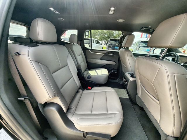 2026 GMC Acadia #26