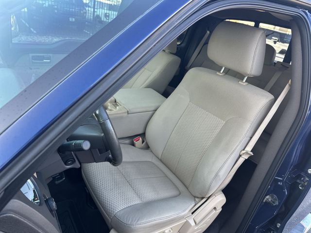 Used 2011 Blue Ford XLT image 12