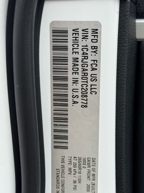 2026 Jeep Grand Cherokee Laredo White/off-white at Big Star Buick GMC