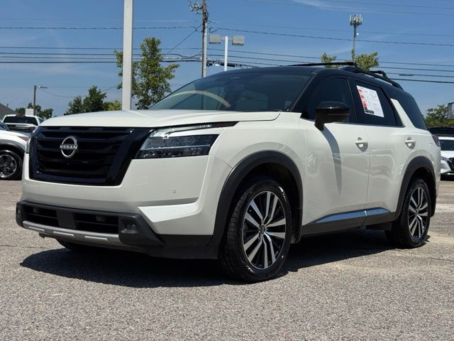 Used 2024 Nissan Pathfinder SUV