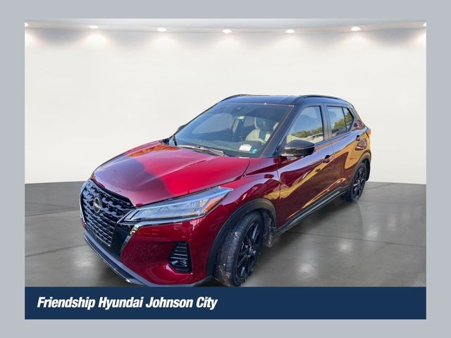 Red (Scarlet Ember Tintcoat/Super Black) 2022 Nissan Kicks SUV / Crossover Front-Wheel Drive Continuously Variable Transmission
