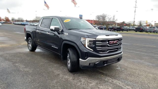 2024 GMC Sierra 1500 SLT 2