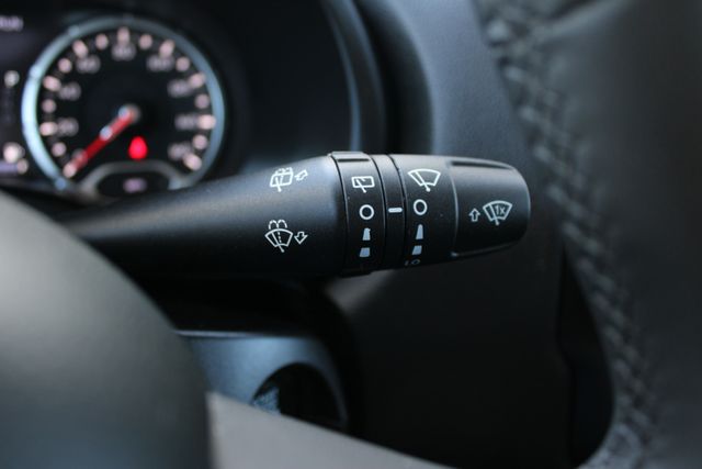 Used 2021 White Jeep Latitude image 7