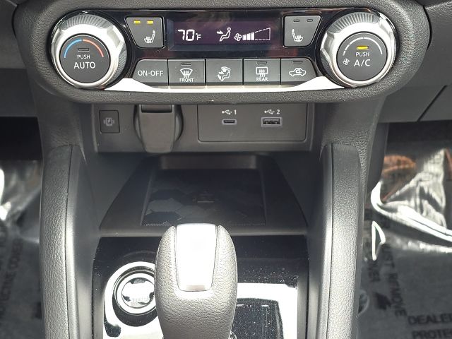 2025 Nissan Versa 1.6 SR:B02146