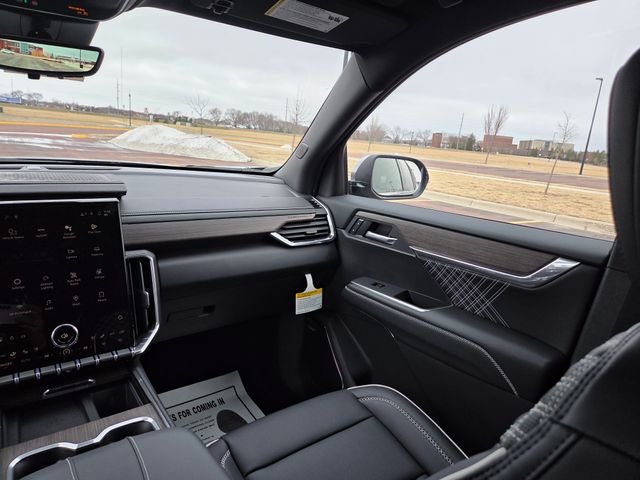 2026 GMC Acadia Denali AWD