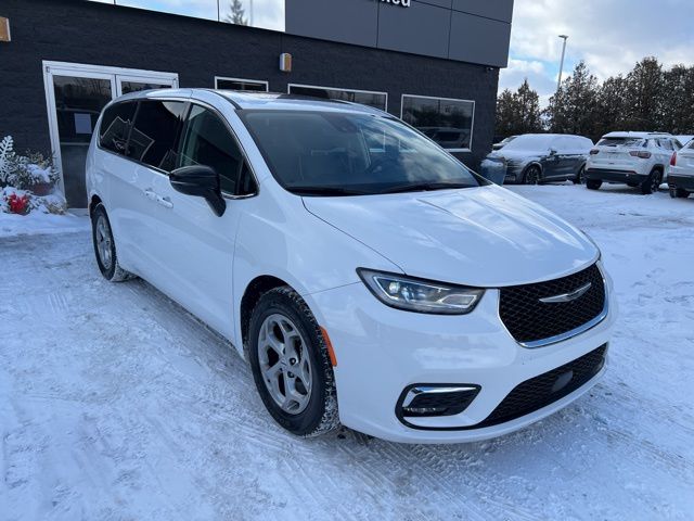 2024 Chrysler Pacifica Limited FWD
