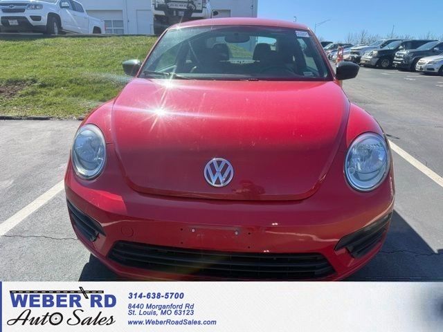 2018 Volkswagen Beetle 2.0T S Hatchback FWD