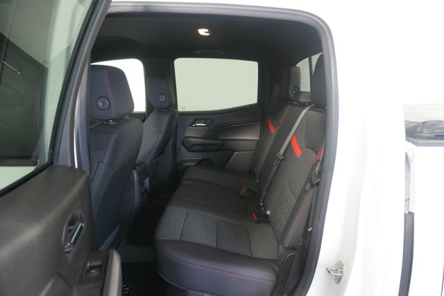 Used 2023 White Chevrolet Z71 image 27