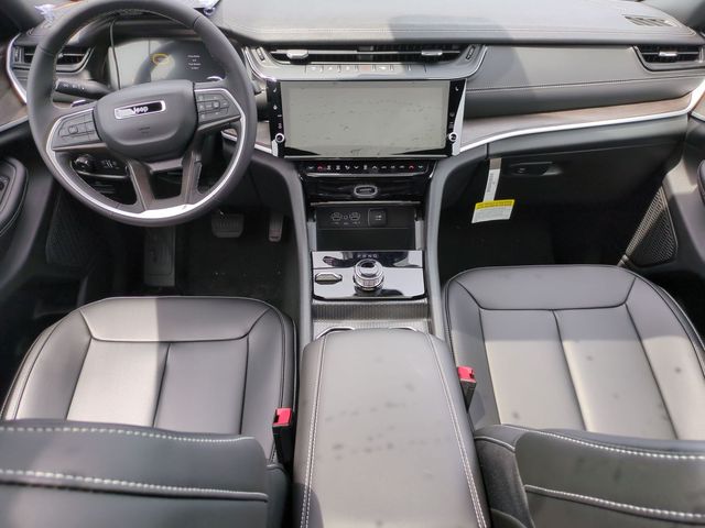 new 2026 Jeep Grand Cherokee car, priced at $43,186