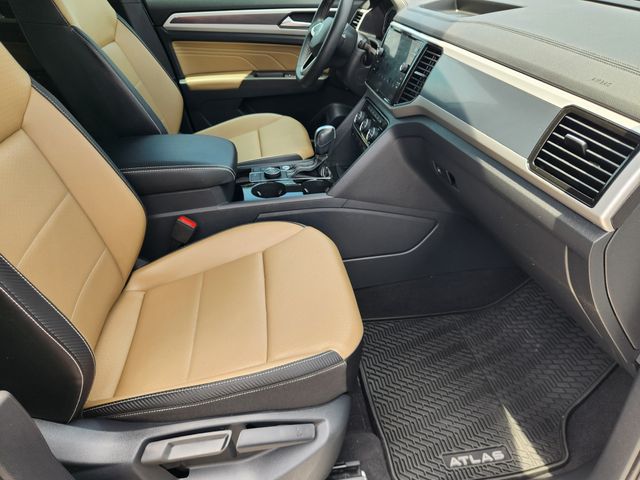 2022 Volkswagen Atlas Cross Sport 3.6L V6 SE w/Technology  at DeMontrond Auto Country