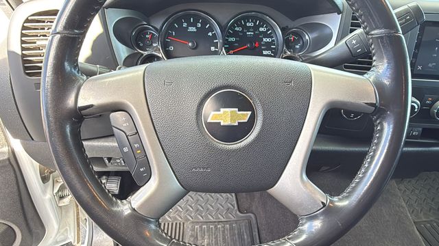 2012 Chevrolet Silverado 2500HD LT 31