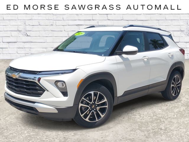 Summit White 2025 Chevrolet Trailblazer SUV / Crossover Front-Wheel Drive Continuously Variable Transmission