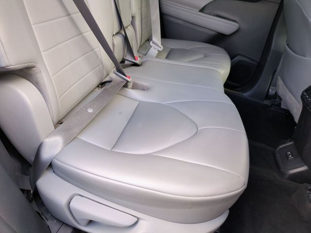 used 2020 Toyota Highlander Hybrid car, priced at $32,481