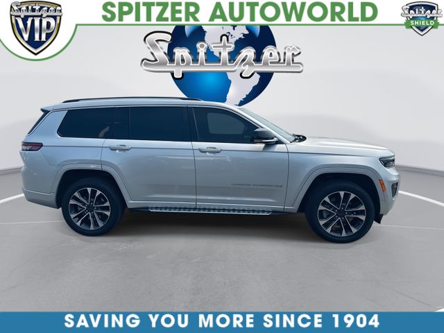 Certified Used 2023 Silver Jeep Overland image 10