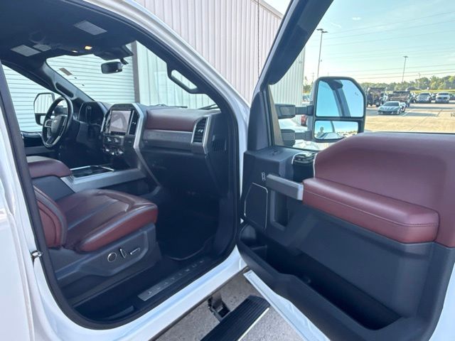 2022 Ford F-250SD Platinum:169724A