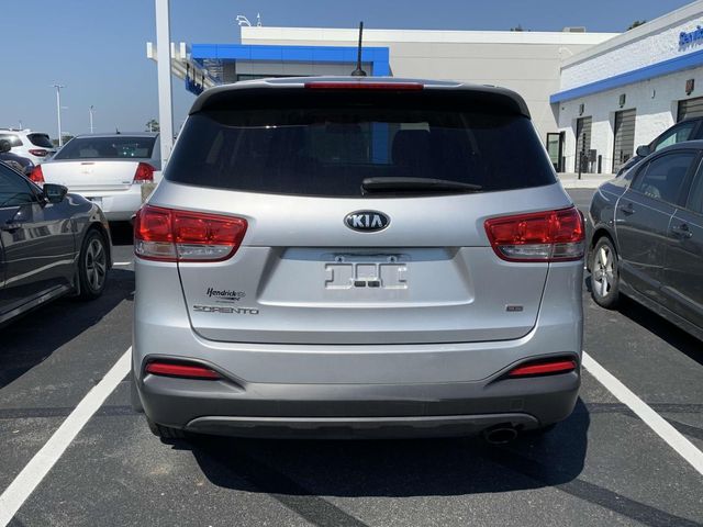 2017 Kia Sorento L 9