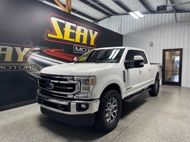 White Metallic 2022 Ford F-250 Super Duty Pickup Truck Four-Wheel Drive Automatic