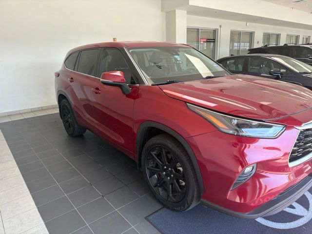 2023 Toyota Highlander LE Red at Bravo Nissan