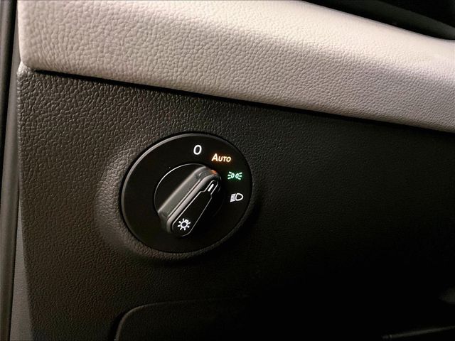 2022 Volkswagen Taos 1.5T SE  at Subaru and VW of Moon Township