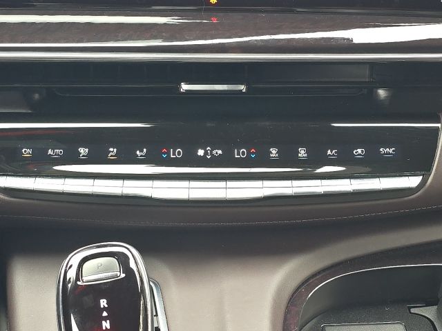 2021 Cadillac Escalade Premium Luxury Platinum:44868A