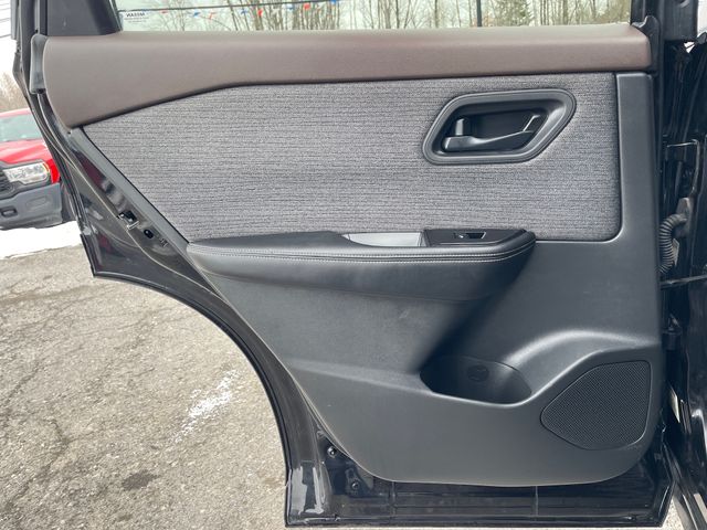 2021 Nissan Rogue S - Super Black exterior view 9