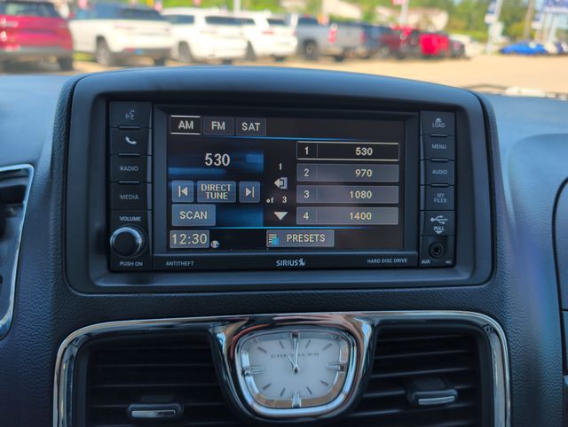 Used 2016 Chrysler Town & Country Van