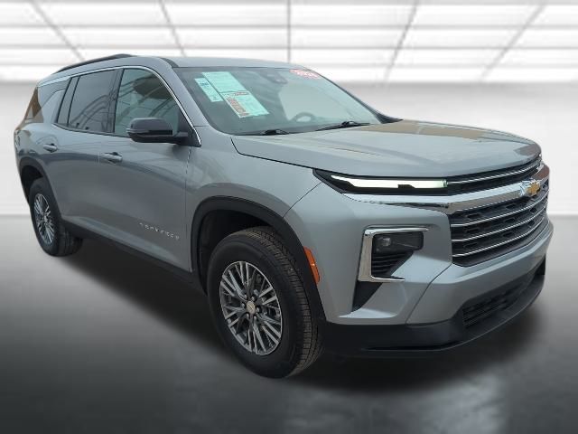 2025 Chevrolet Traverse LT FWD