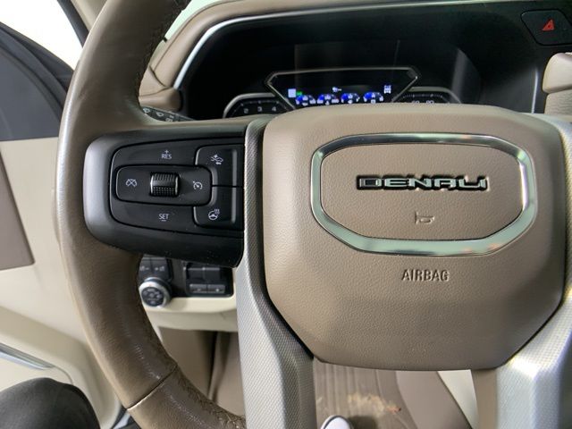 2021 GMC Yukon XL Denali 14