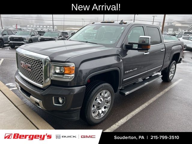2016 GMC Sierra 2500HD Denali Crew Cab SB 4WD