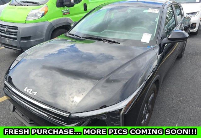 Aurora Black Pearl 2025 Kia K4 LXS FWD Sedan Front-Wheel Drive Continuously Variable Transmission