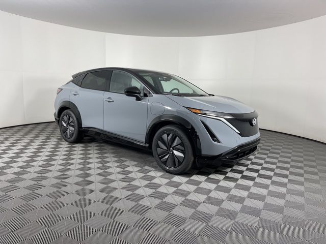 2025 Boulder Gray Pearl/Black Diamond Pearl Nissan ARIYA EVOLVE+ e-4ORCE AWD SUV