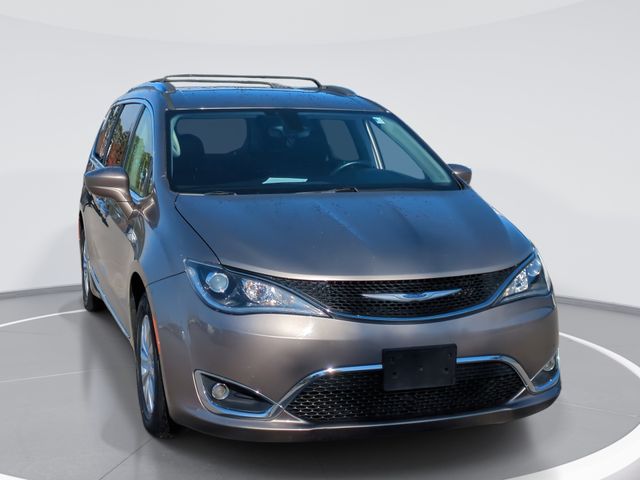 2018 Chrysler Pacifica Touring L's photo