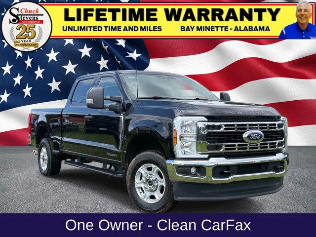 Black Metallic 2025 Ford F-250 Super Duty Pickup Truck Four-Wheel Drive Automatic