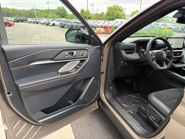New 2026 Gray Ford Tremor image 11