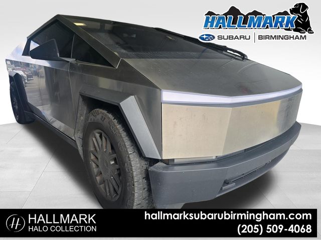 2024 Tesla Cybertruck Base's photo