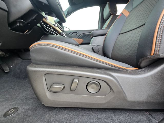 2025 GMC Canyon AT4:44963A