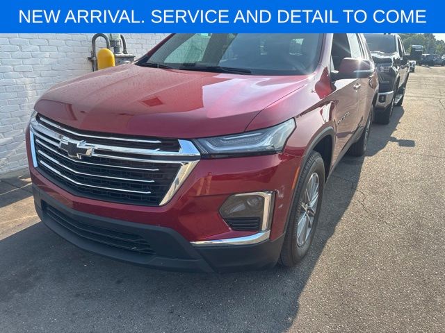Radiant Red 2023 Chevrolet Traverse SUV / Crossover Front-Wheel Drive 9-Speed Automatic